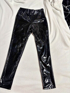 Black leather Leggings NWT